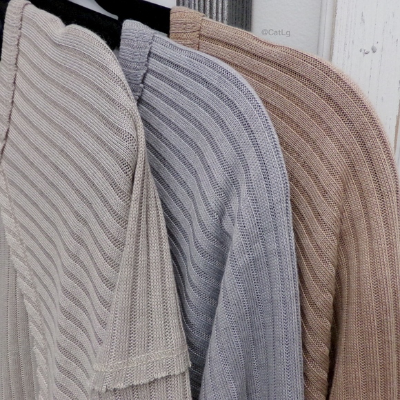 SALE Rib Knit Tunic Top 3/4" Sleeve Top Taupe - Picture 5 of 5